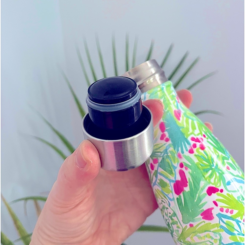 LILLY PULITZER | S’WELL | STARBUCKS collaboration! - Picture 2 of 9